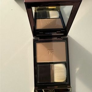 NEW WITH TAG! Tom Ford Translucent Finishing Powder #02 Ivory Fawn
